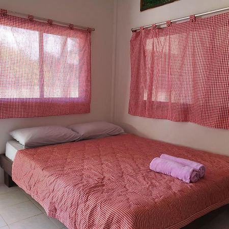 Pineapple Resort Ban Huai Thalaeng Phan Exterior foto